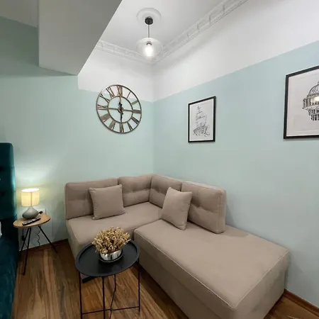 Franci's No3 * Tirana